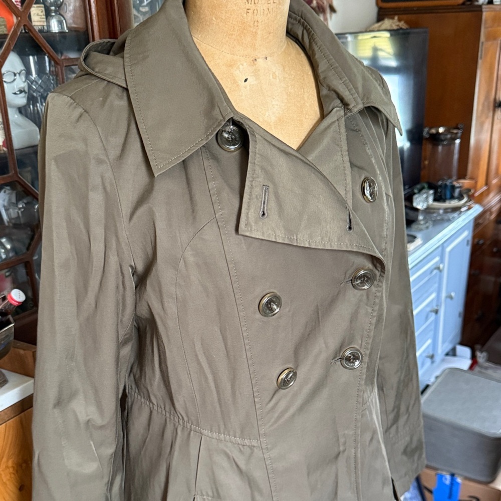 Via Spiga Olive Trench Coat with Double-Breasted Front